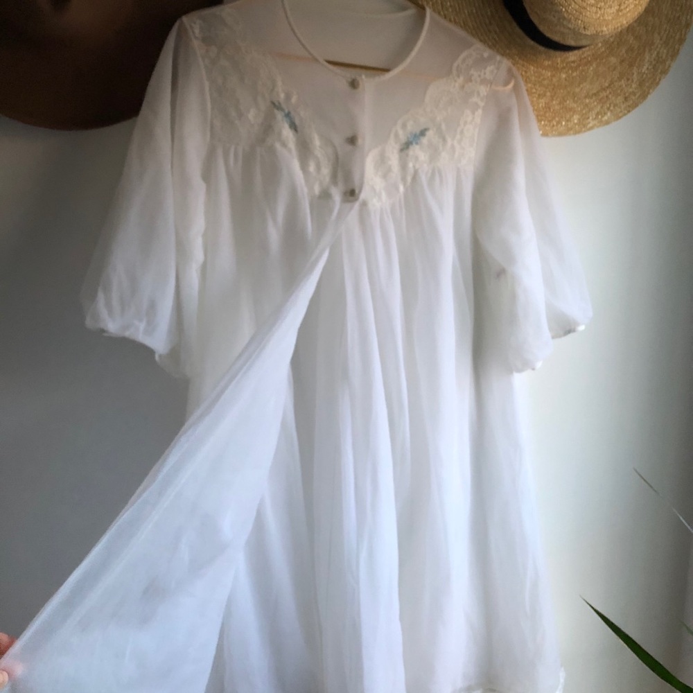 True Vintage sheer balloon sleeves night gown robe - Picture 4 of 9